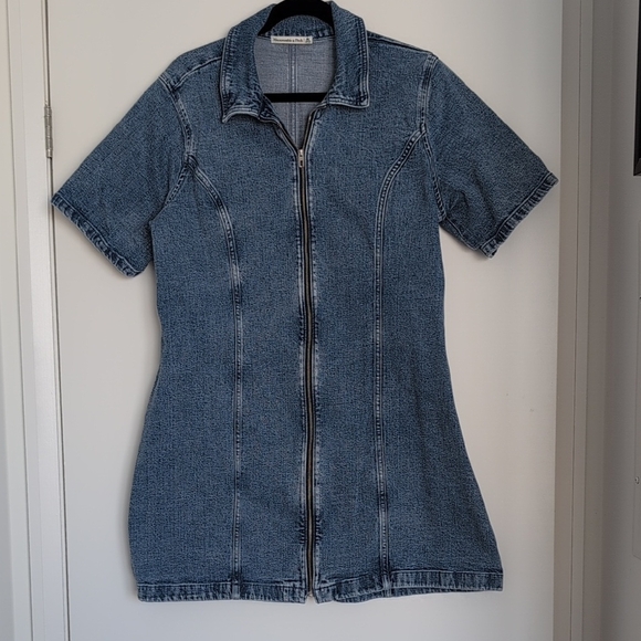 Abercrombie & Fitch Dresses & Skirts - Abercrombie & Fitch Women's Blue Denim Short Sleeve Dress